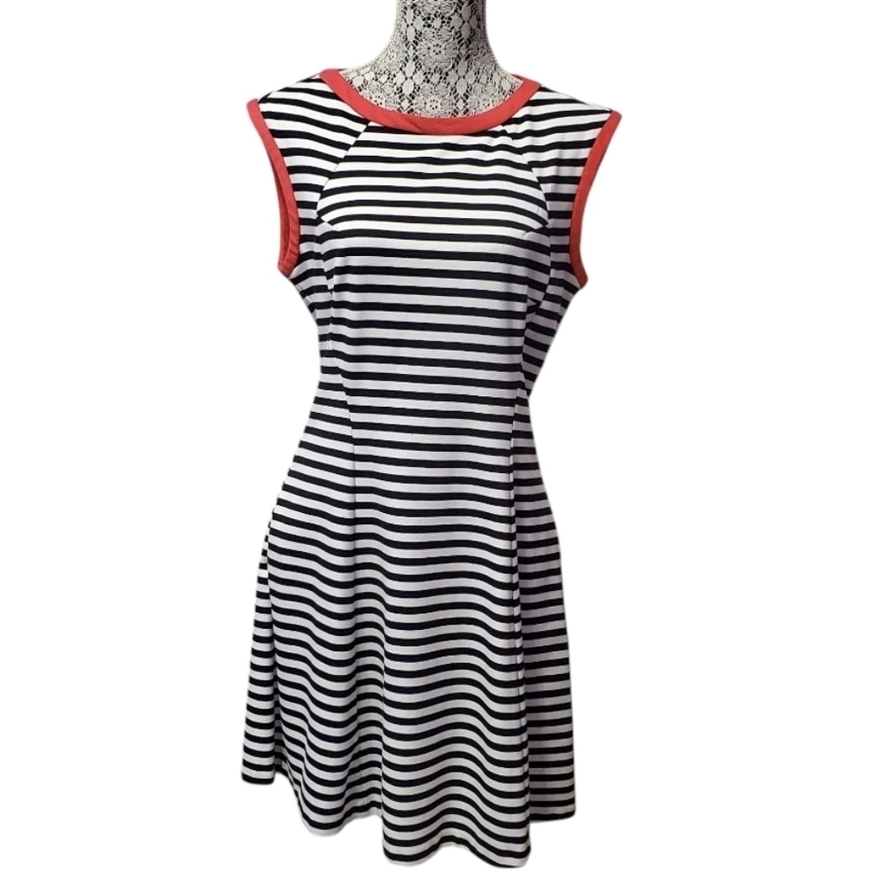 Valerie Stevens Women's Striped Sleeveless Pockets Dress L